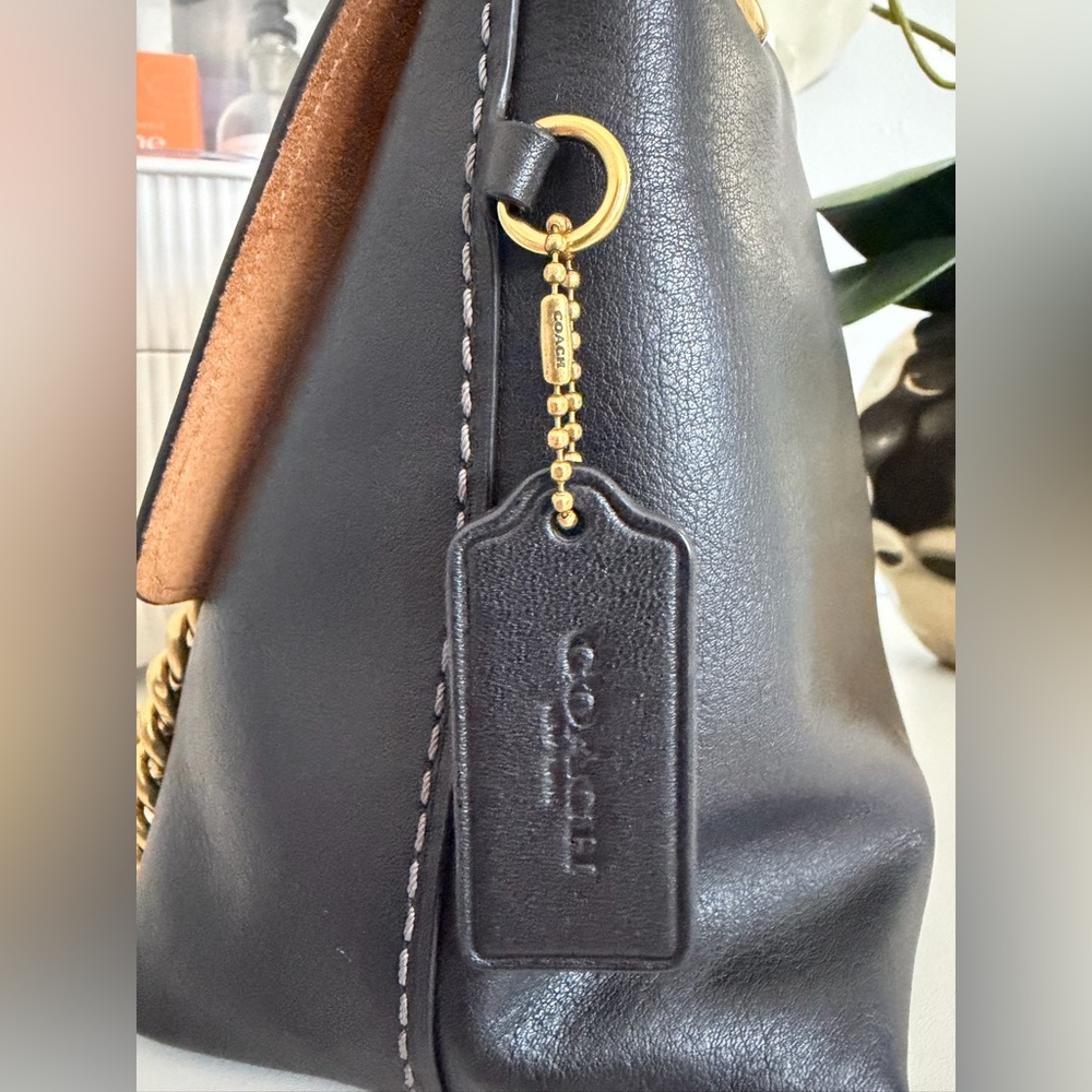 Coach Black Chelsea Shoulder Bag 30
With Chain - Picture 11 of 16